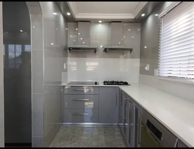 6 BEDROOM HOUSE FOR SALE IN CRAIGIEBURN
